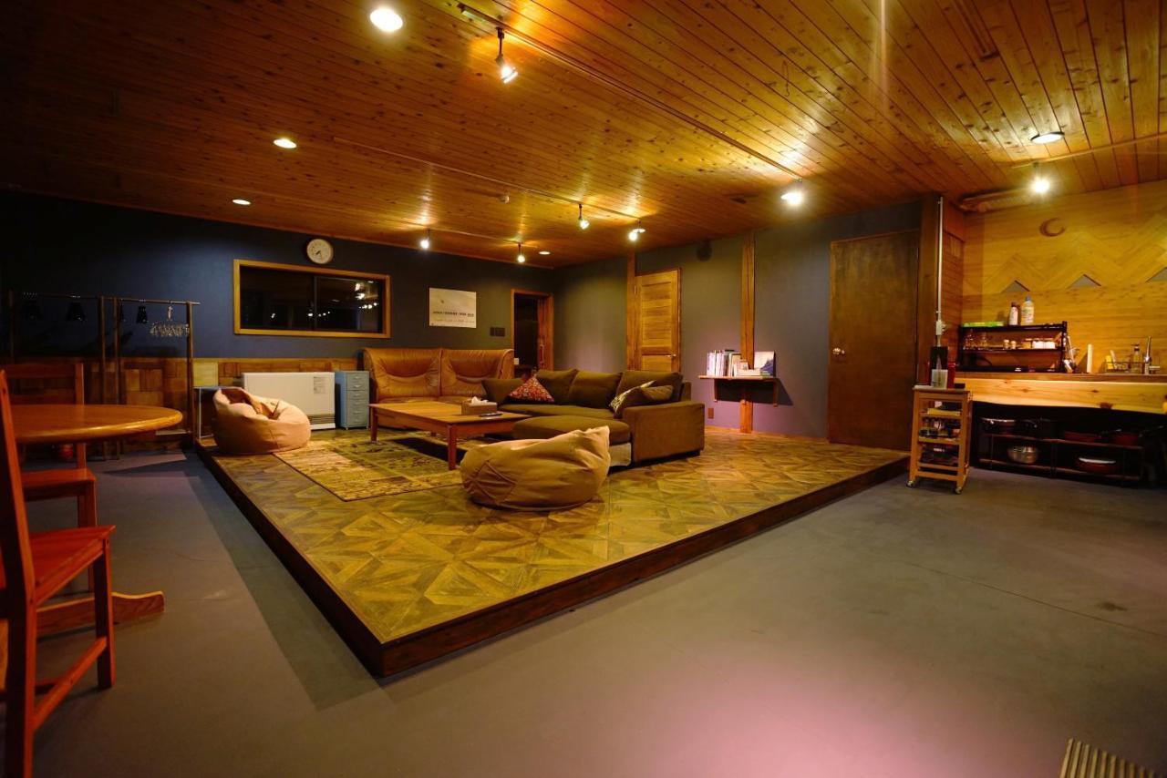 Hakuba Lodge Omusubi Отари Экстерьер фото